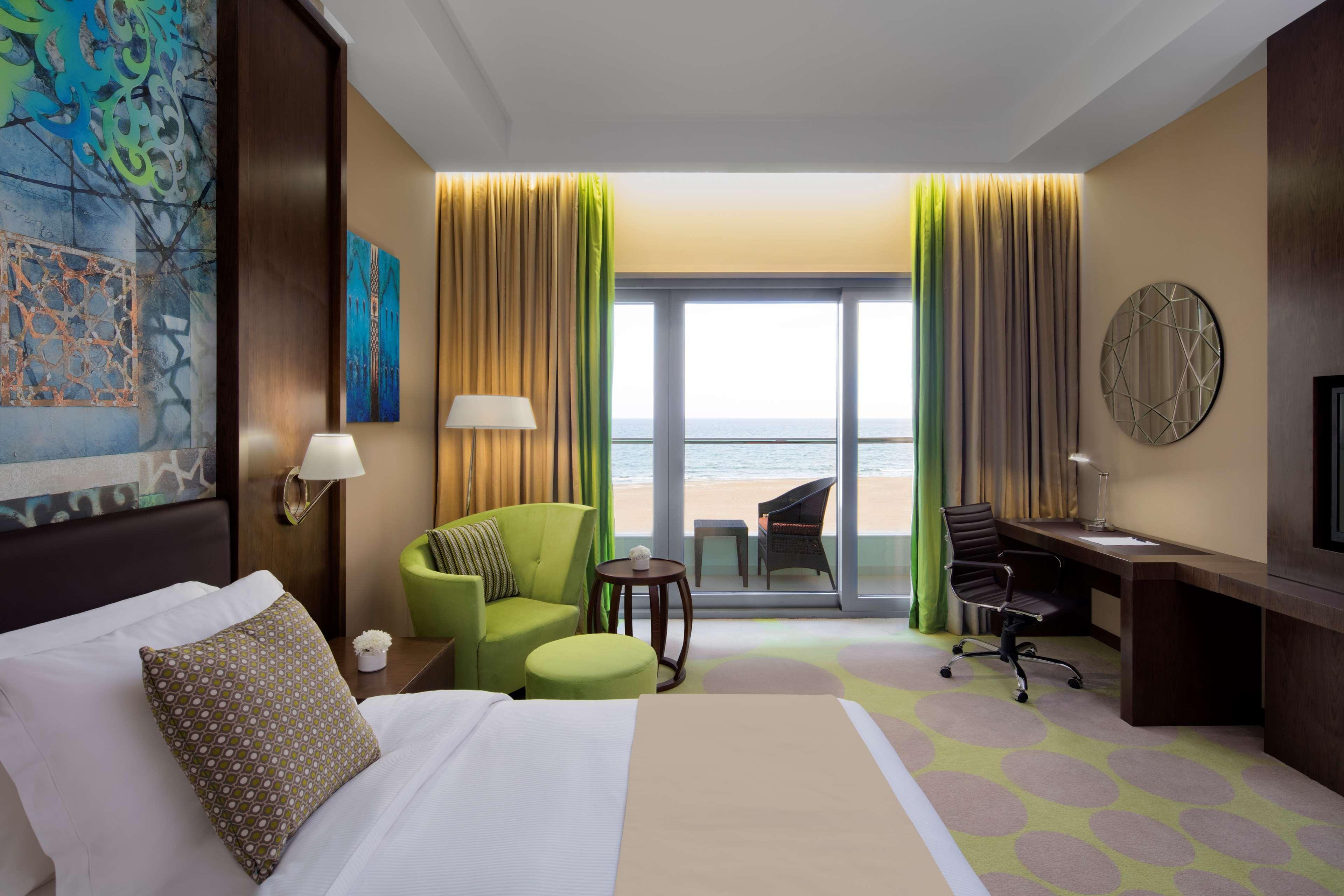 Radisson Blu Hotel & Resort, Сухар Екстериор снимка Deluxe room