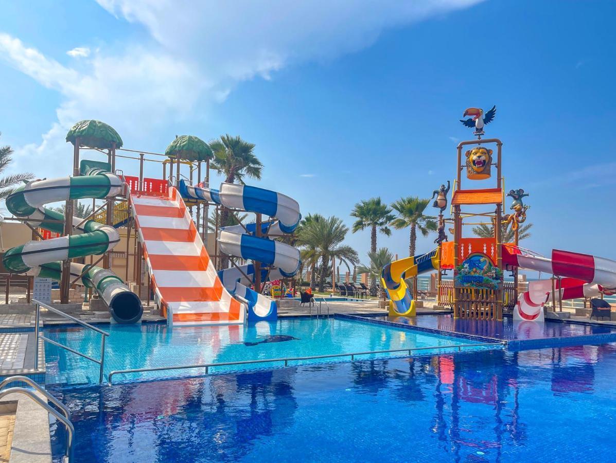 Radisson Blu Hotel & Resort, Сухар Екстериор снимка Aqua Park